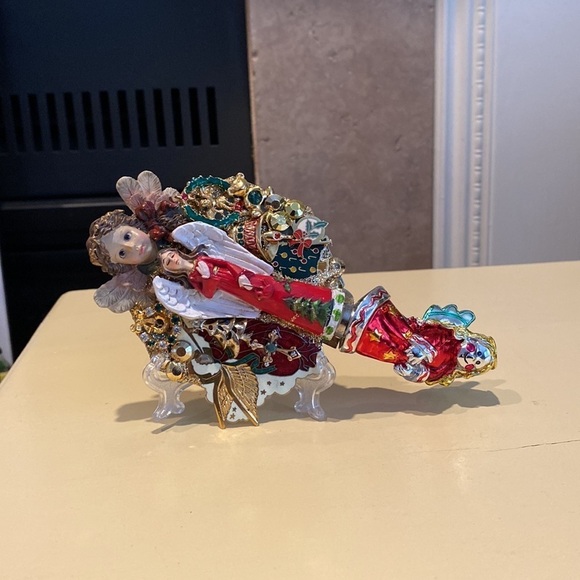 CHRISTMAS Angels Rejoicing. Small 3” Hand Mirror. $48 - Picture 5 of 5